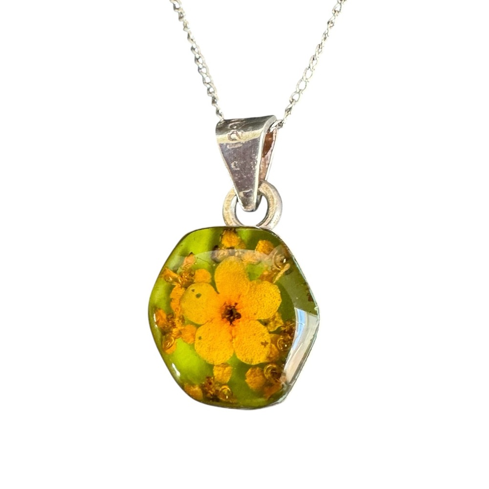 Vintage Buttercup Pressed Flower Necklace Sterling Silver Resin Y2K Feminine